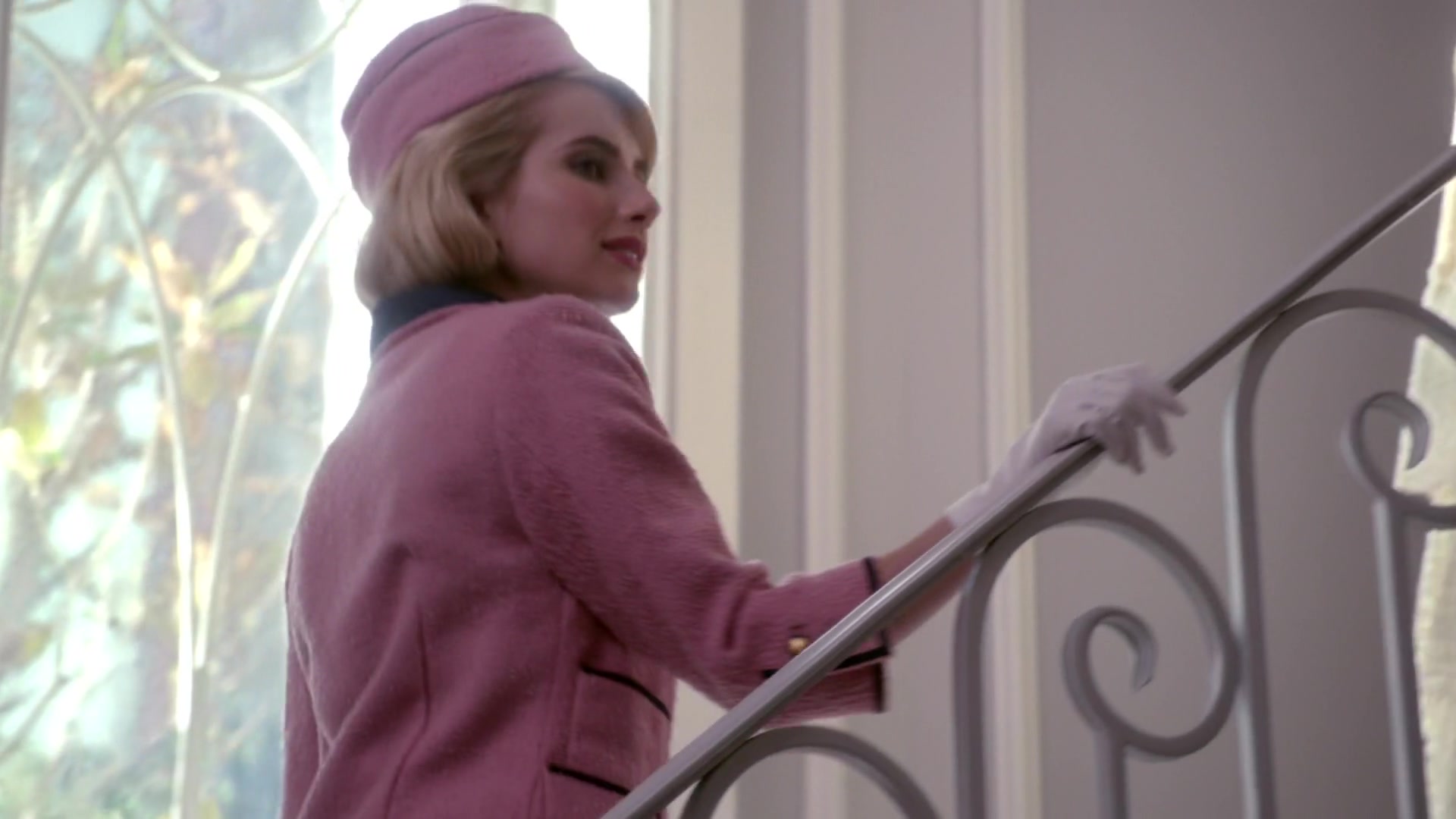 Scream_Queens_2015_S01E05_Pumpkin_Patch_1080p__0431.jpg