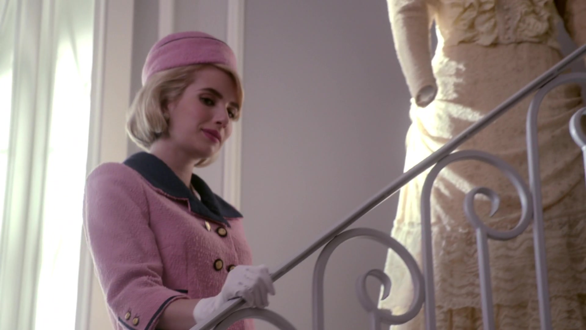 Scream_Queens_2015_S01E05_Pumpkin_Patch_1080p__0434.jpg Scream_Queens_2015_S01E05_Pumpkin_Patch_1080p__0434.jpg