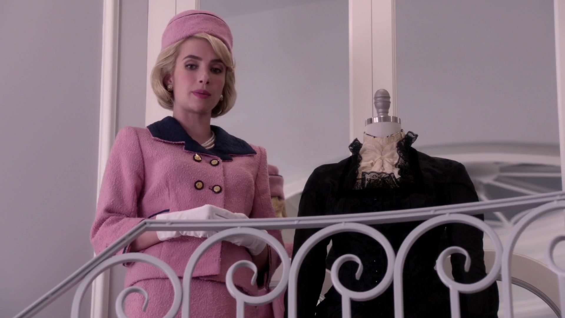 Scream_Queens_2015_S01E05_Pumpkin_Patch_1080p__0467.jpg Scream_Queens_2015_S01E05_Pumpkin_Patch_1080p__0467.jpg