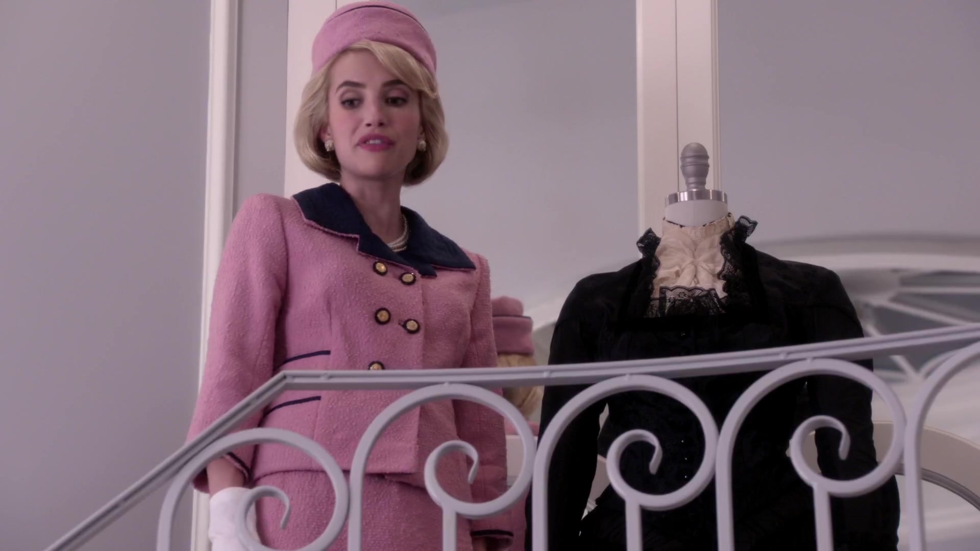 Scream_Queens_2015_S01E05_Pumpkin_Patch_1080p__0482.jpg Scream_Queens_2015_S01E05_Pumpkin_Patch_1080p__0482.jpg