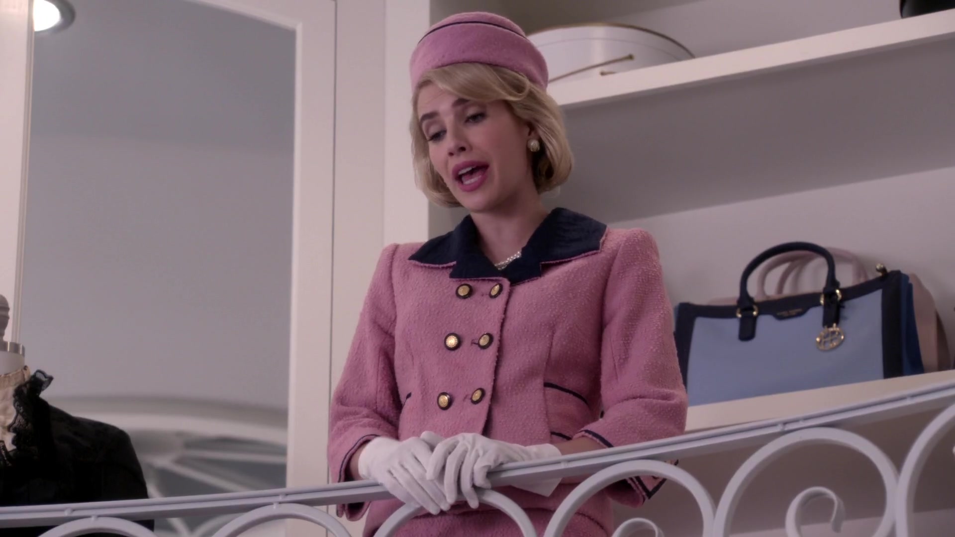 Scream_Queens_2015_S01E05_Pumpkin_Patch_1080p__0548.jpg Scream_Queens_2015_S01E05_Pumpkin_Patch_1080p__0548.jpg