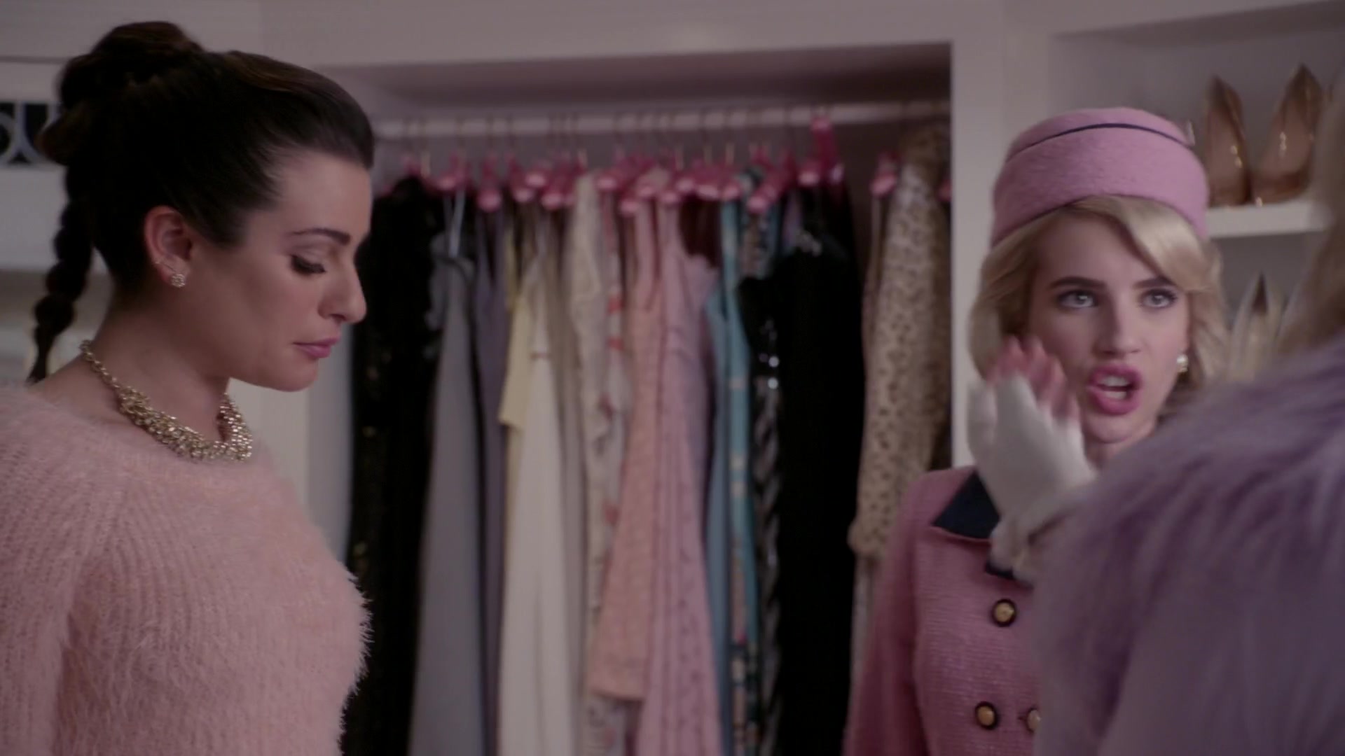 Scream_Queens_2015_S01E05_Pumpkin_Patch_1080p__0634.jpg Scream_Queens_2015_S01E05_Pumpkin_Patch_1080p__0634.jpg