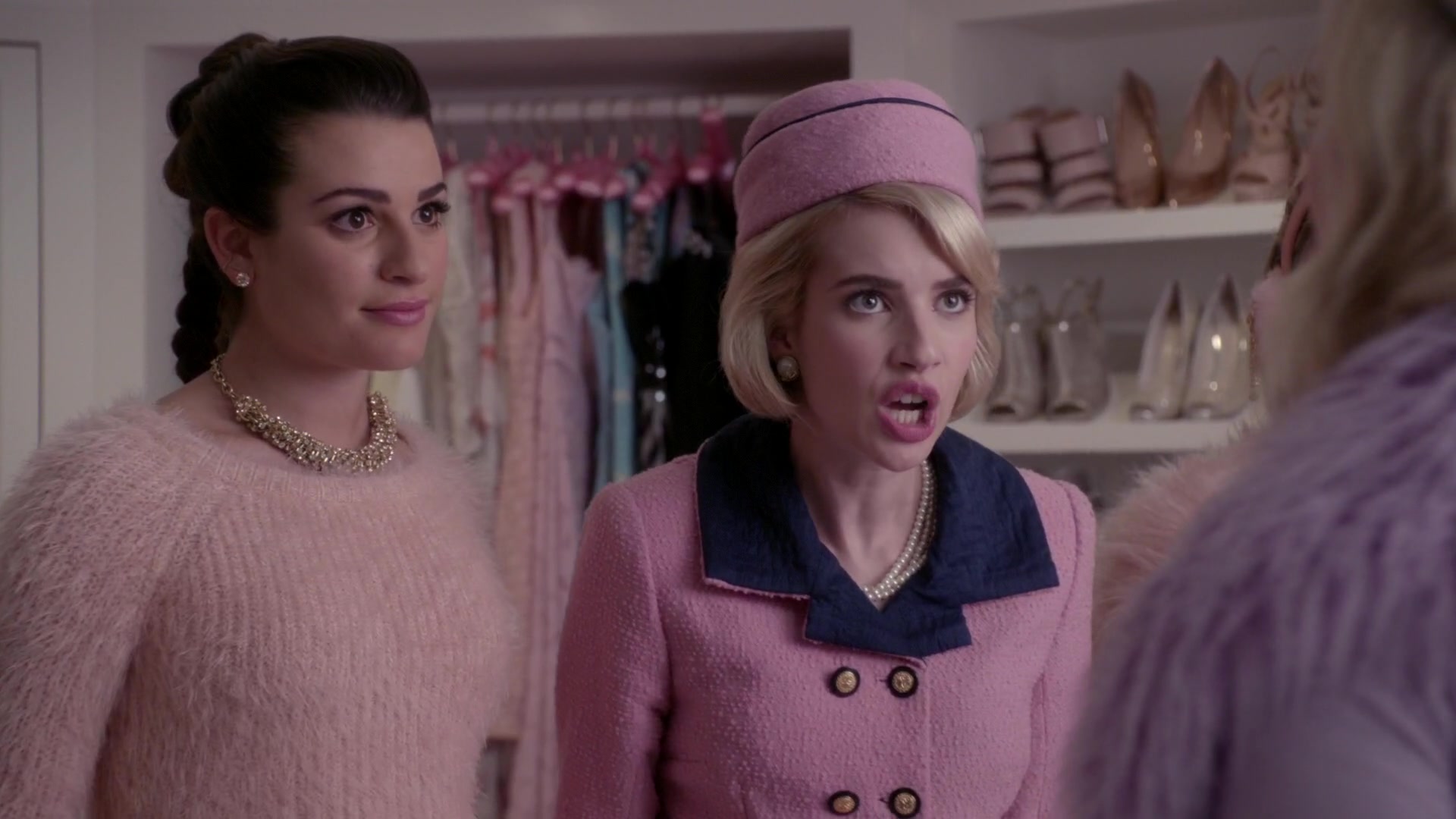 Scream_Queens_2015_S01E05_Pumpkin_Patch_1080p__0646.jpg