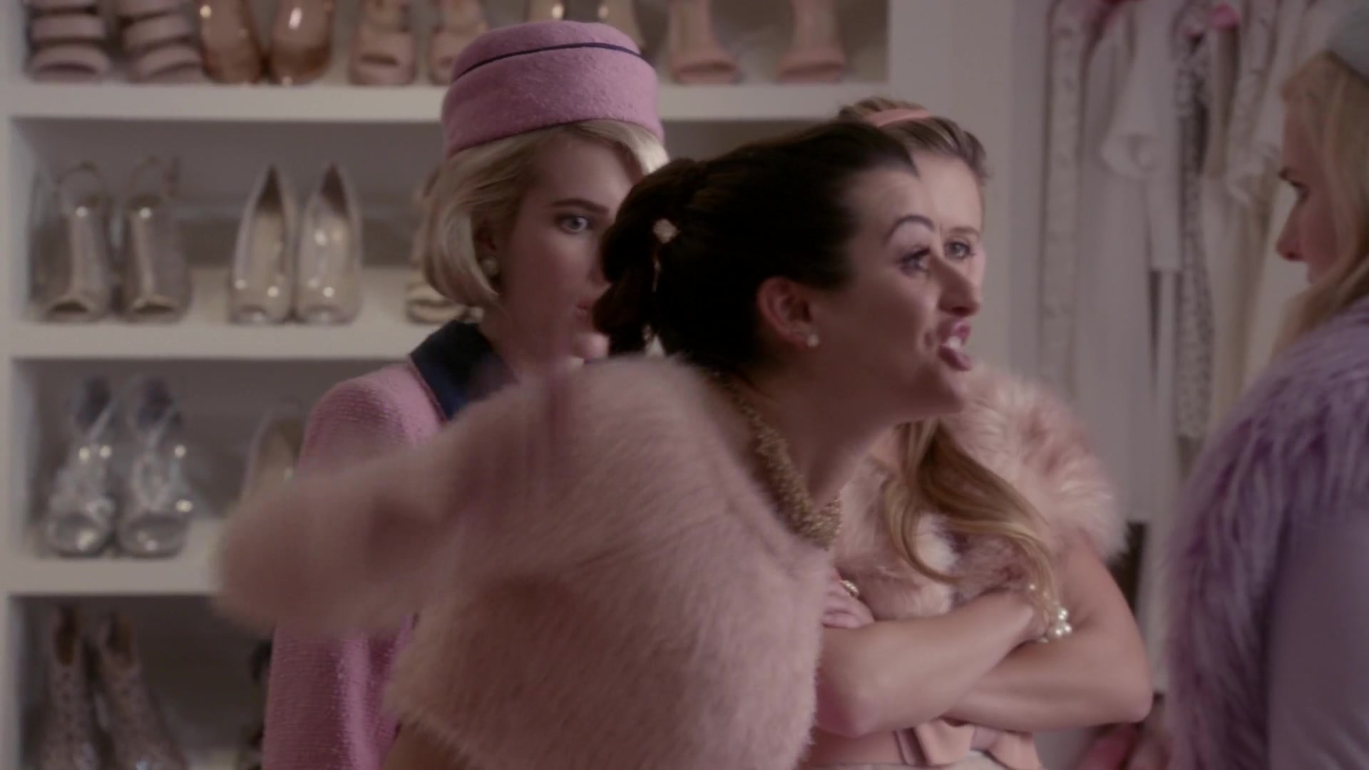 Scream_Queens_2015_S01E05_Pumpkin_Patch_1080p__0663.jpg Scream_Queens_2015_S01E05_Pumpkin_Patch_1080p__0663.jpg