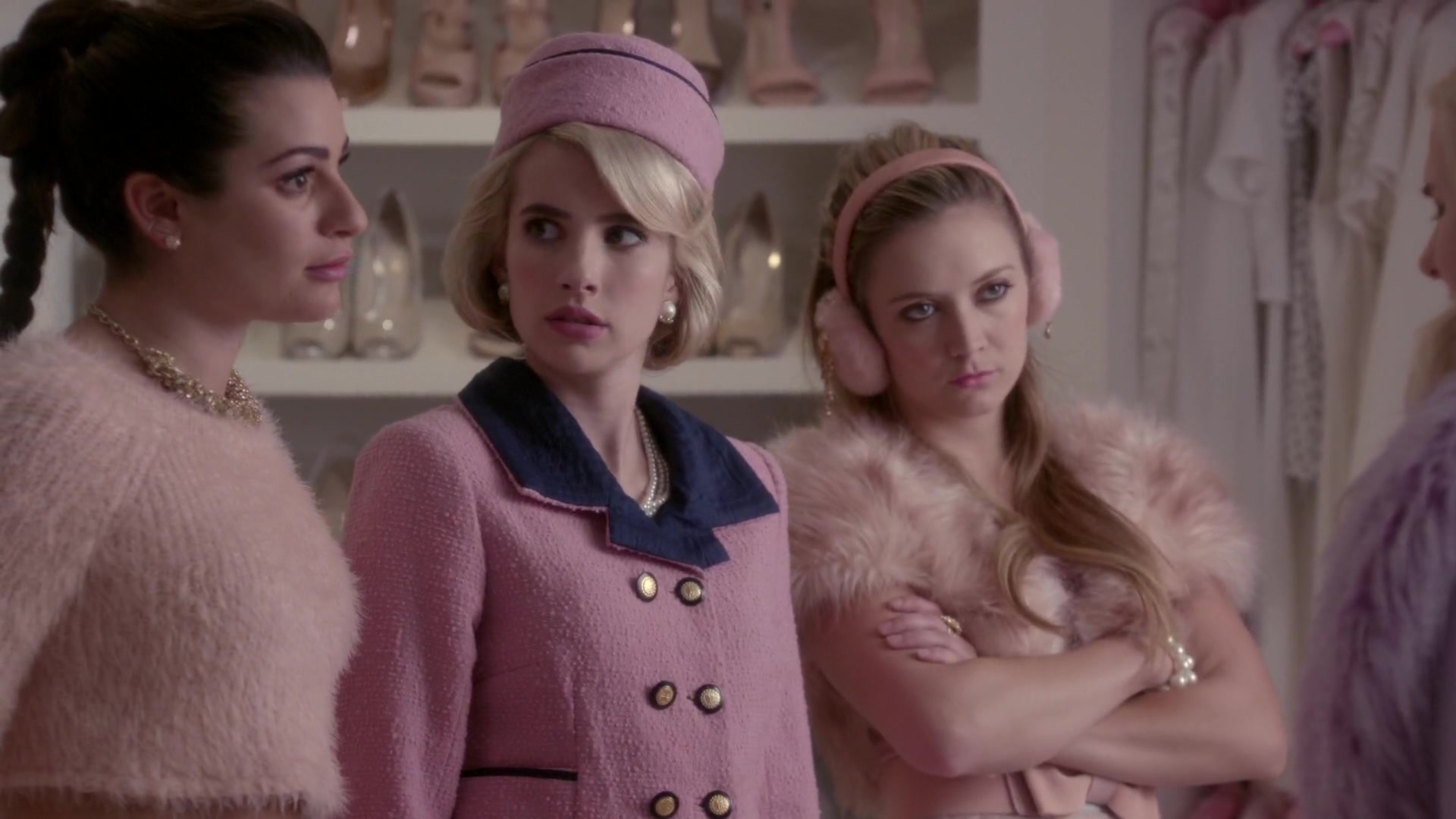 Scream_Queens_2015_S01E05_Pumpkin_Patch_1080p__0668.jpg