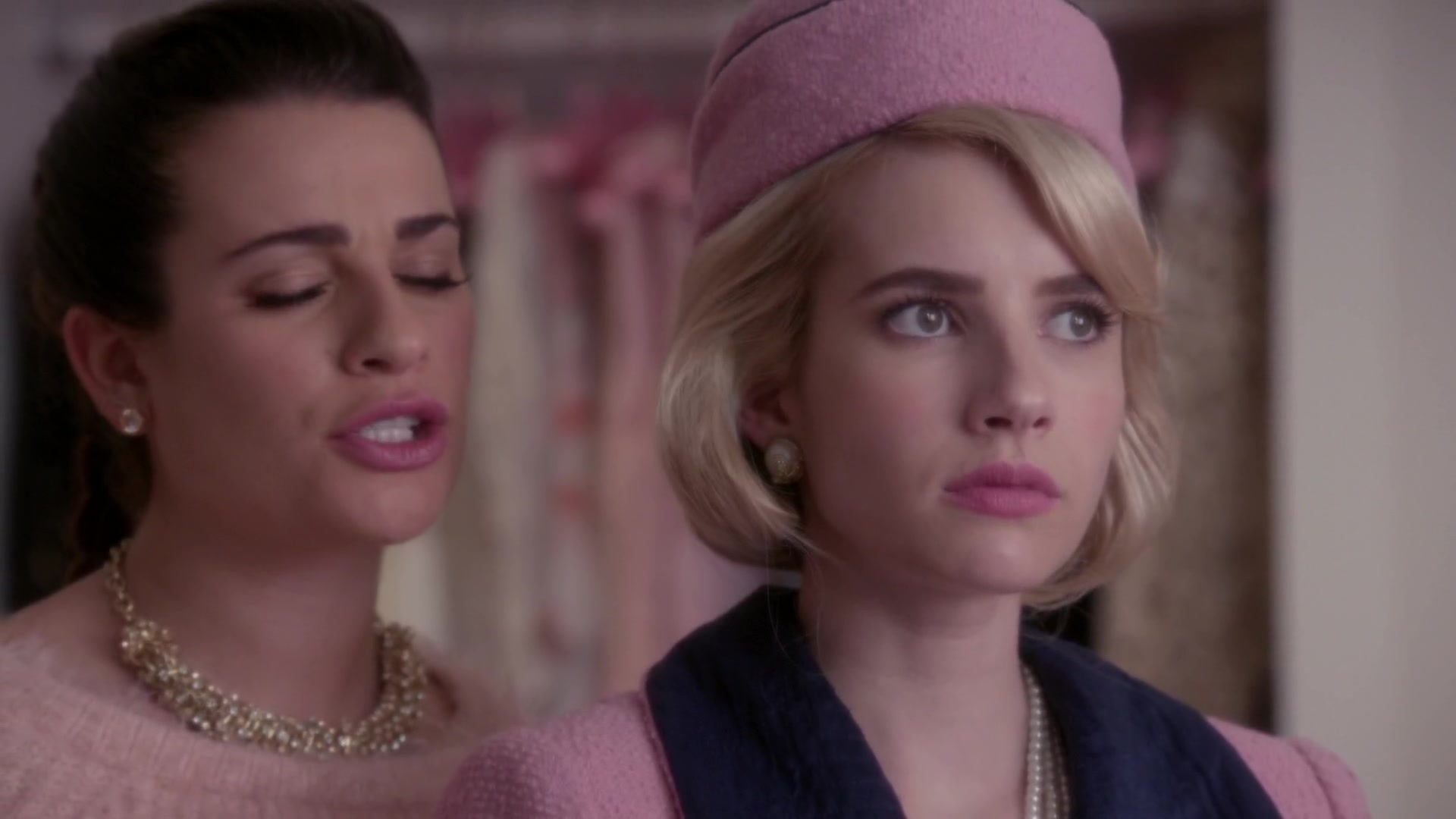 Scream_Queens_2015_S01E05_Pumpkin_Patch_1080p__0684.jpg