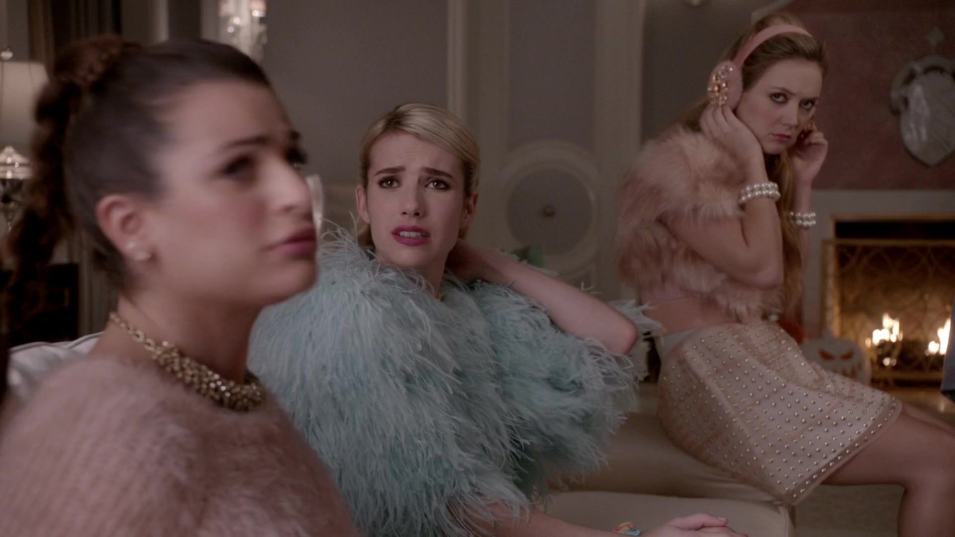 Scream_Queens_2015_S01E05_Pumpkin_Patch_1080p__0869.jpg
