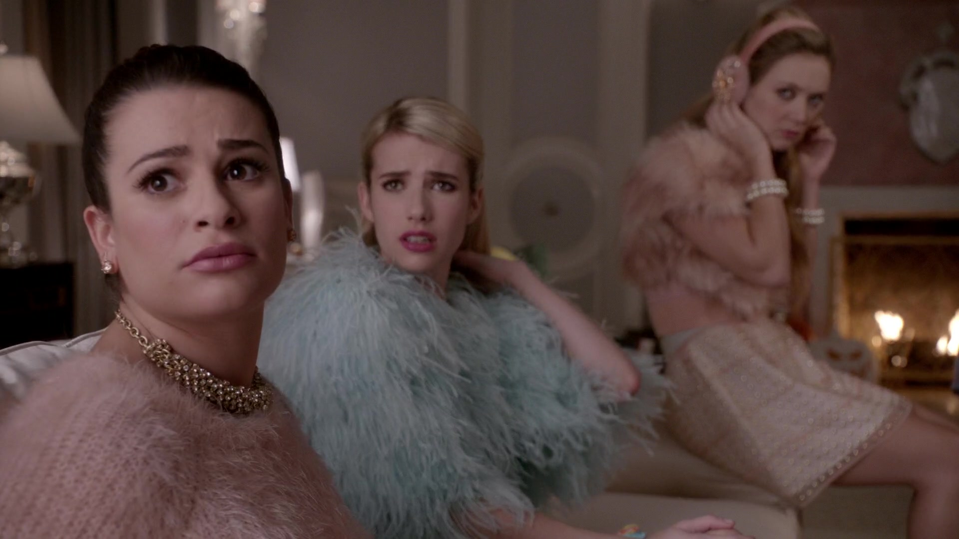 Scream_Queens_2015_S01E05_Pumpkin_Patch_1080p__0870.jpg