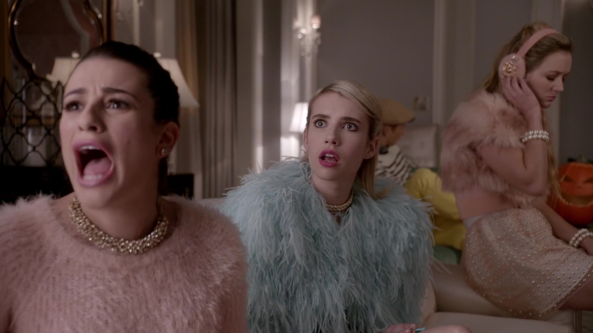 Scream_Queens_2015_S01E05_Pumpkin_Patch_1080p__0957.jpg Scream_Queens_2015_S01E05_Pumpkin_Patch_1080p__0957.jpg