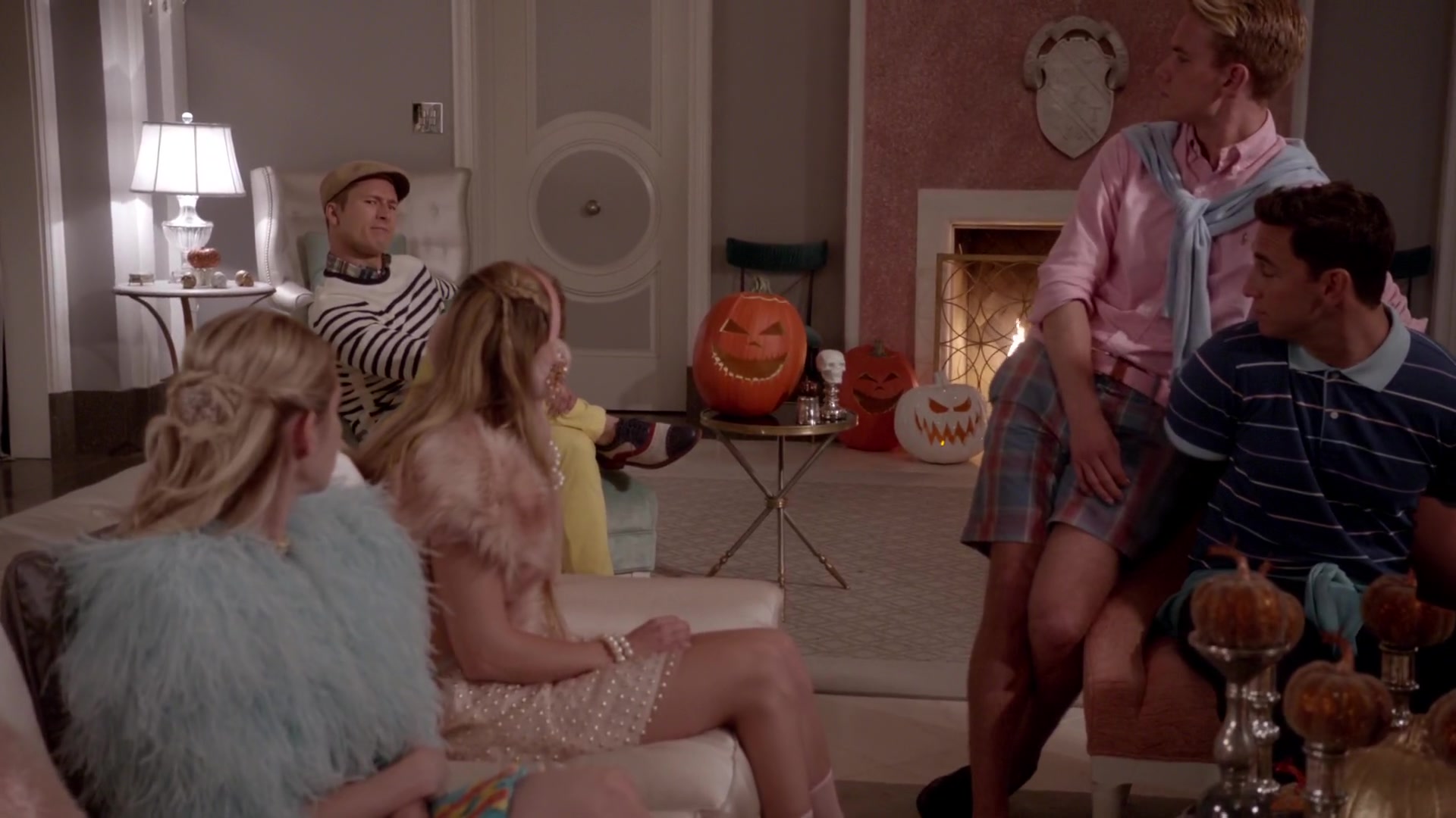 Scream_Queens_2015_S01E05_Pumpkin_Patch_1080p__1027.jpg