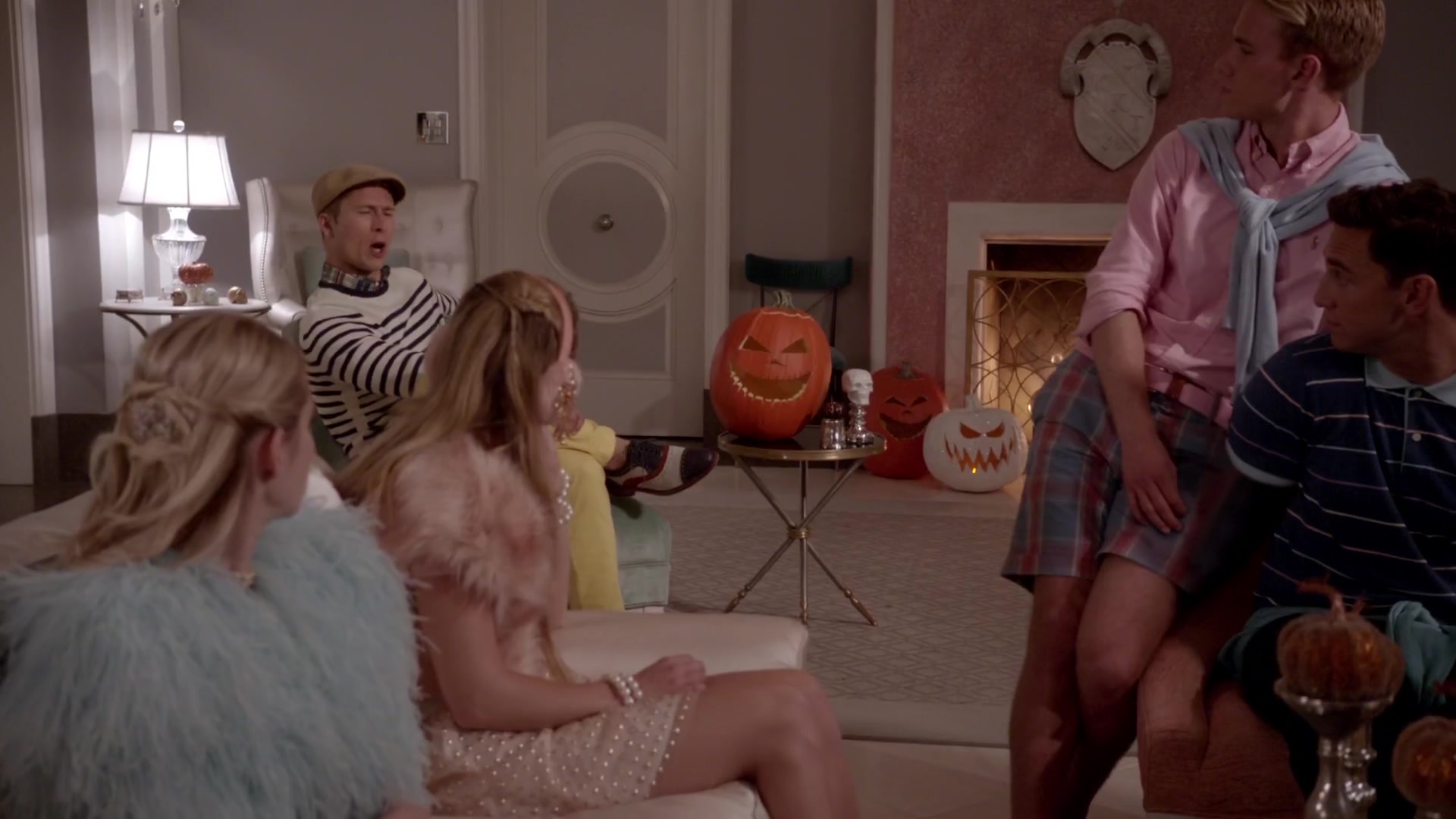 Scream_Queens_2015_S01E05_Pumpkin_Patch_1080p__1030.jpg