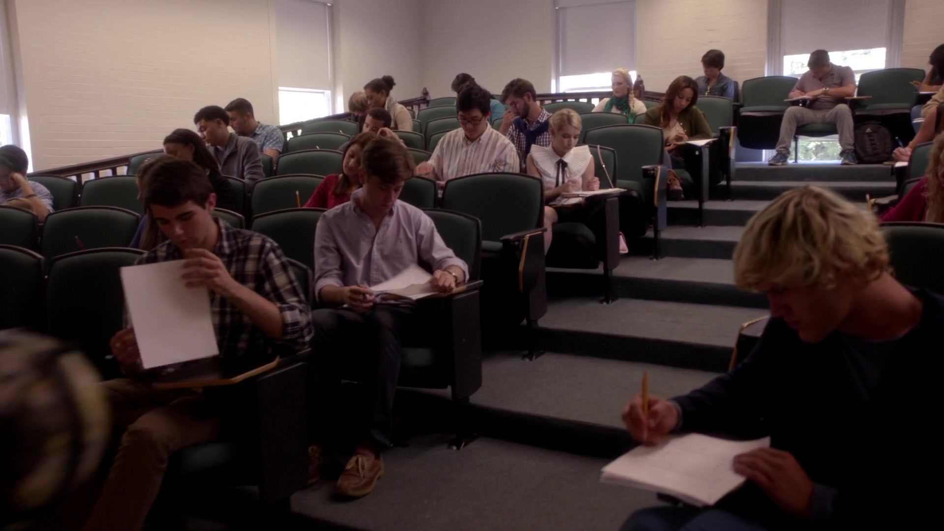 Scream_Queens_2015_S01E05_Pumpkin_Patch_1080p__1908.jpg Scream_Queens_2015_S01E05_Pumpkin_Patch_1080p__1908.jpg