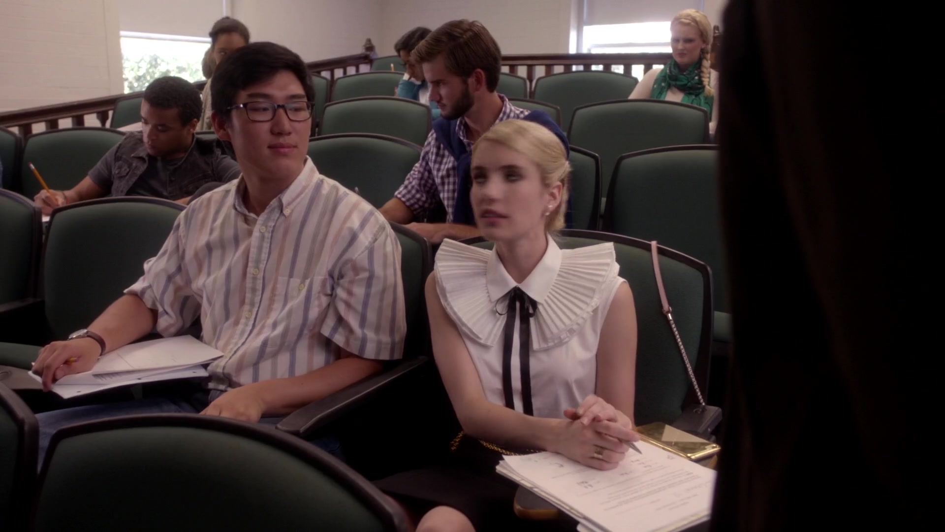 Scream_Queens_2015_S01E05_Pumpkin_Patch_1080p__1938.jpg