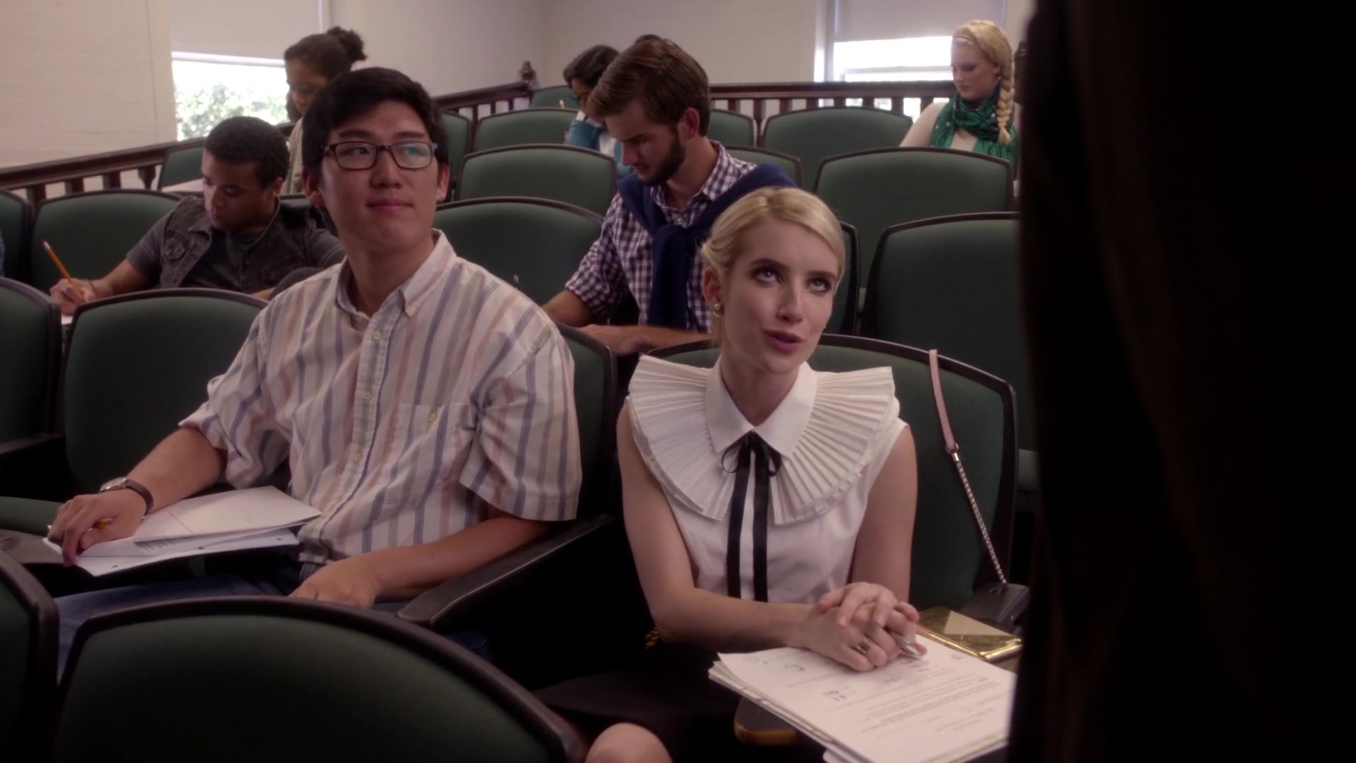 Scream_Queens_2015_S01E05_Pumpkin_Patch_1080p__1941.jpg
