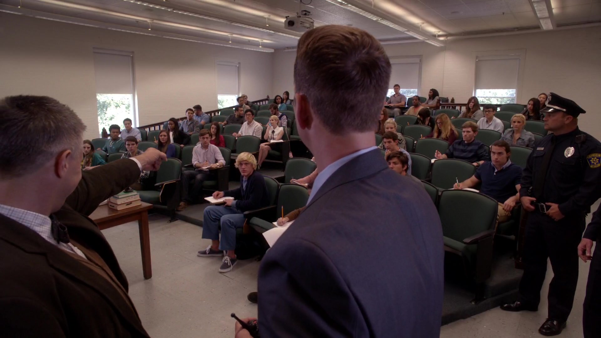 Scream_Queens_2015_S01E05_Pumpkin_Patch_1080p__2000.jpg Scream_Queens_2015_S01E05_Pumpkin_Patch_1080p__2000.jpg