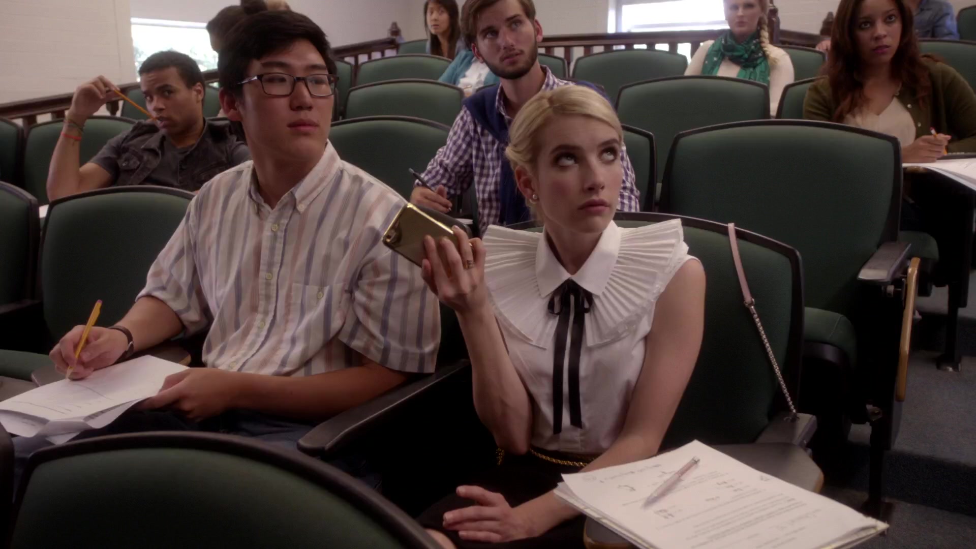 Scream_Queens_2015_S01E05_Pumpkin_Patch_1080p__2022.jpg Scream_Queens_2015_S01E05_Pumpkin_Patch_1080p__2022.jpg