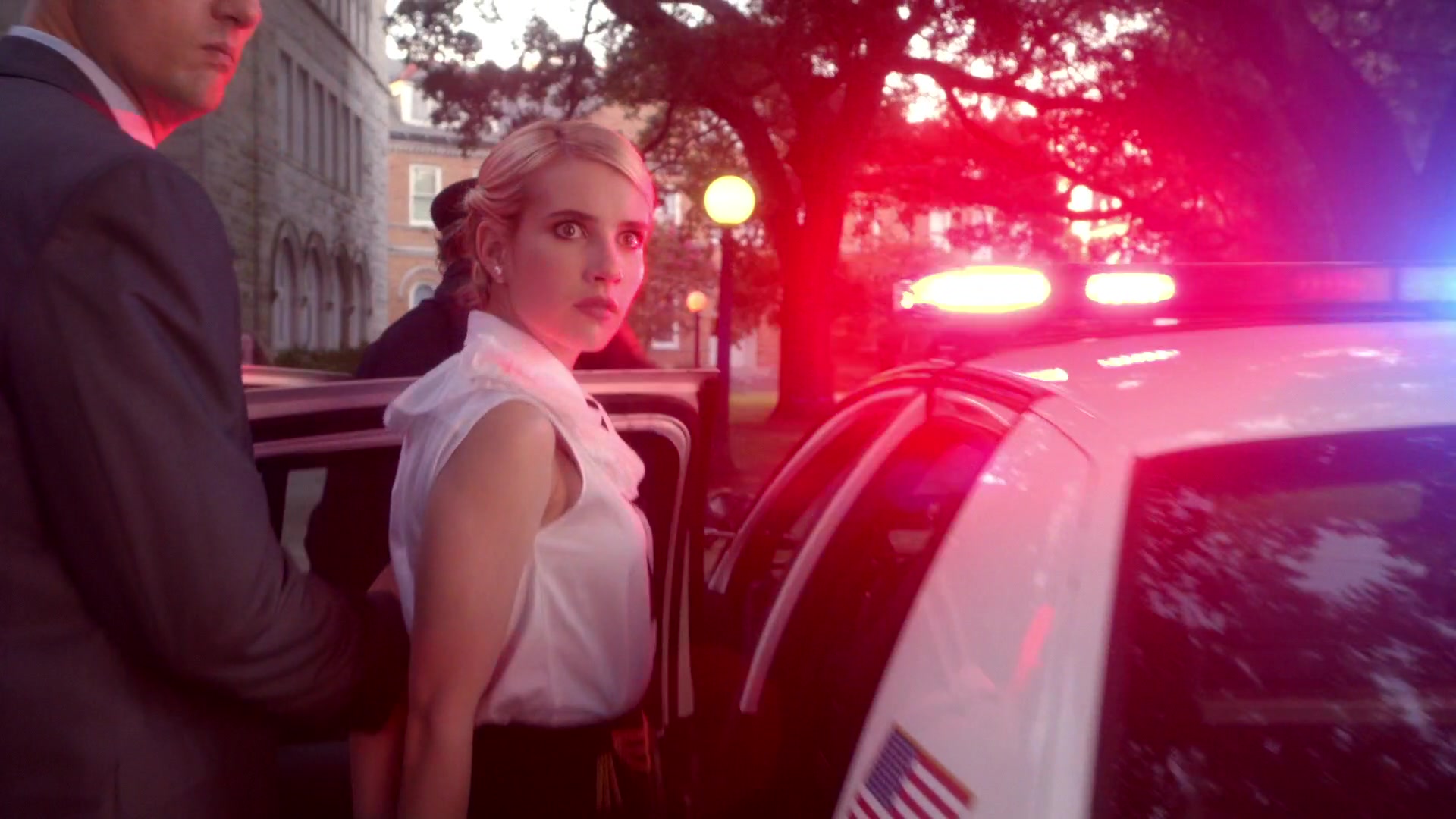Scream_Queens_2015_S01E05_Pumpkin_Patch_1080p__2071.jpg Scream_Queens_2015_S01E05_Pumpkin_Patch_1080p__2071.jpg