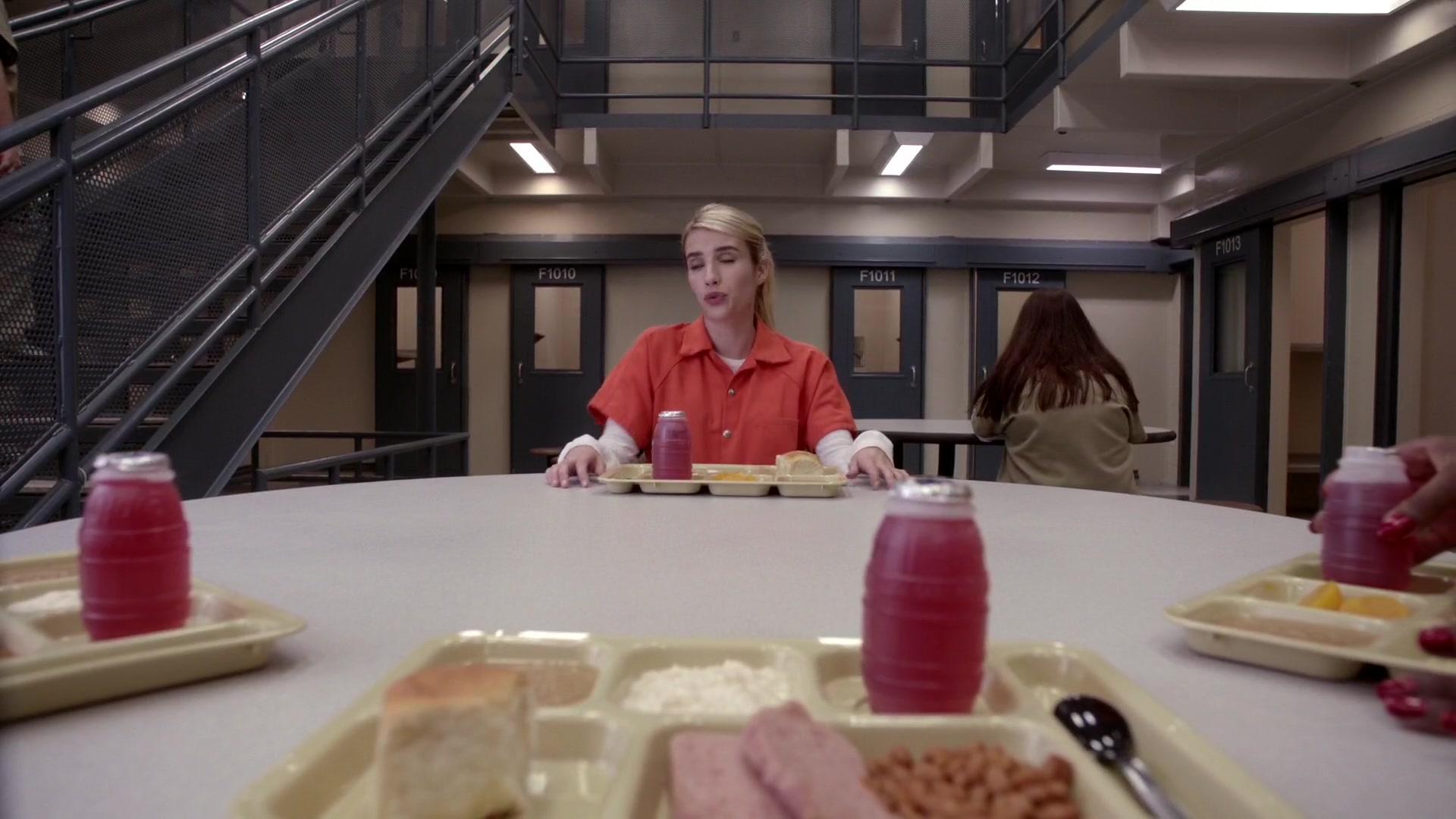 Scream_Queens_2015_S01E05_Pumpkin_Patch_1080p__2840.jpg