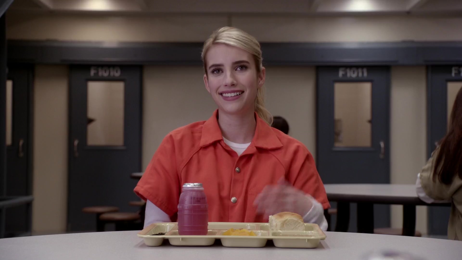 Scream_Queens_2015_S01E05_Pumpkin_Patch_1080p__2894.jpg