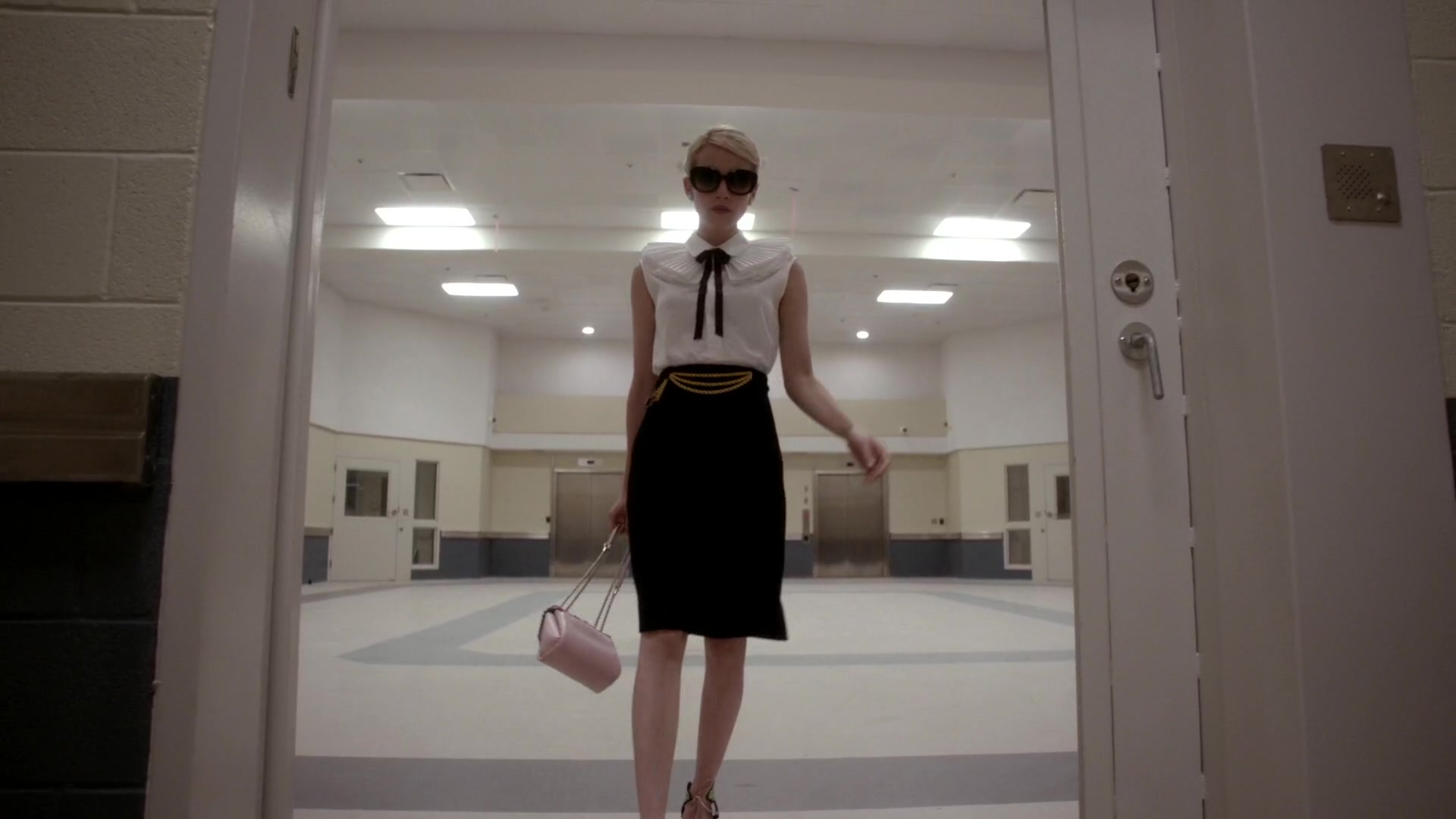 Scream_Queens_2015_S01E05_Pumpkin_Patch_1080p__2972.jpg