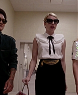Scream_Queens_2015_S01E05_Pumpkin_Patch_1080p_3021.jpg