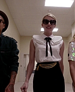 Scream_Queens_2015_S01E05_Pumpkin_Patch_1080p_3028.jpg