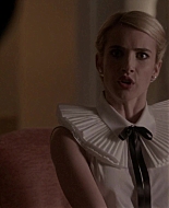 Scream_Queens_2015_S01E05_Pumpkin_Patch_1080p_5963.jpg