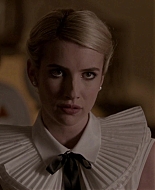 Scream_Queens_2015_S01E05_Pumpkin_Patch_1080p_6001.jpg