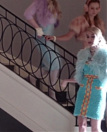 Scream_Queens_2015_S01E05_Pumpkin_Patch_1080p__0099.jpg