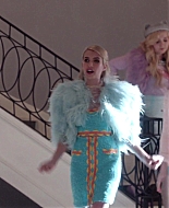 Scream_Queens_2015_S01E05_Pumpkin_Patch_1080p__0102.jpg