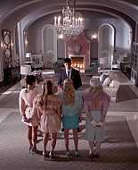 Scream_Queens_2015_S01E05_Pumpkin_Patch_1080p__0203.jpg