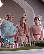 Scream_Queens_2015_S01E05_Pumpkin_Patch_1080p__0218.jpg
