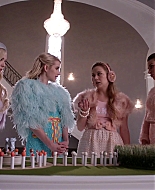 Scream_Queens_2015_S01E05_Pumpkin_Patch_1080p__0245.jpg