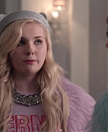 Scream_Queens_2015_S01E05_Pumpkin_Patch_1080p__0285.jpg
