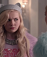Scream_Queens_2015_S01E05_Pumpkin_Patch_1080p__0306.jpg