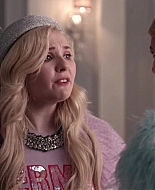 Scream_Queens_2015_S01E05_Pumpkin_Patch_1080p__0318.jpg