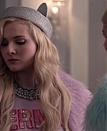 Scream_Queens_2015_S01E05_Pumpkin_Patch_1080p__0351.jpg