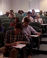 Scream_Queens_2015_S01E05_Pumpkin_Patch_1080p__1899.jpg