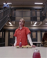 Scream_Queens_2015_S01E05_Pumpkin_Patch_1080p__2941.jpg