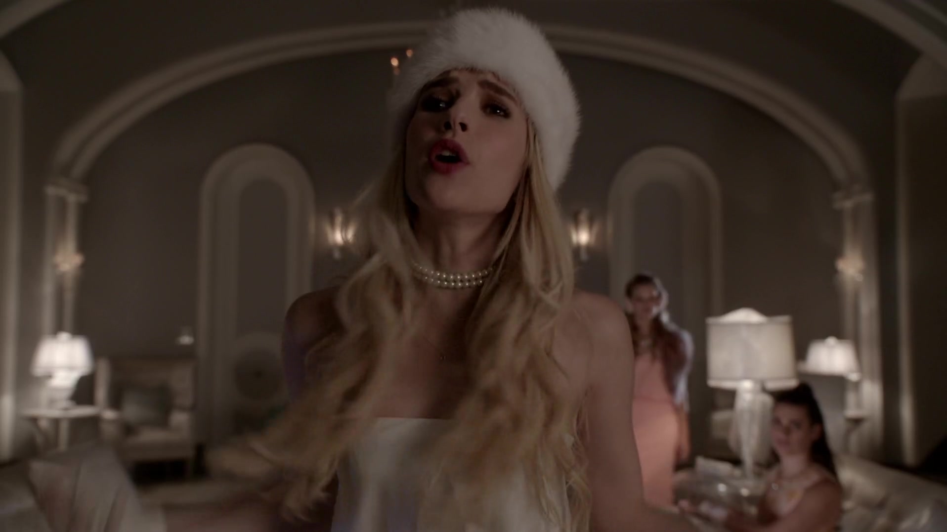 Scream_Queens_2015_S01E09_Ghost_Stories_1080p_3029.jpg