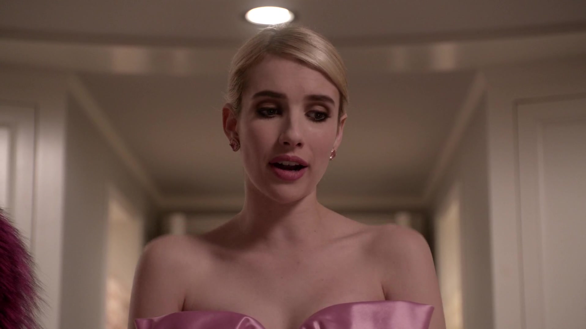 Scream_Queens_2015_S01E09_Ghost_Stories_1080p_5701.jpg