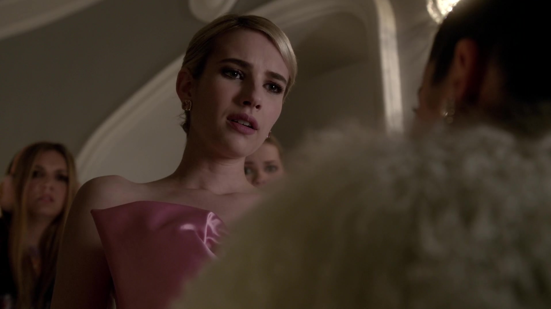 Scream_Queens_2015_S01E09_Ghost_Stories_1080p_6045.jpg