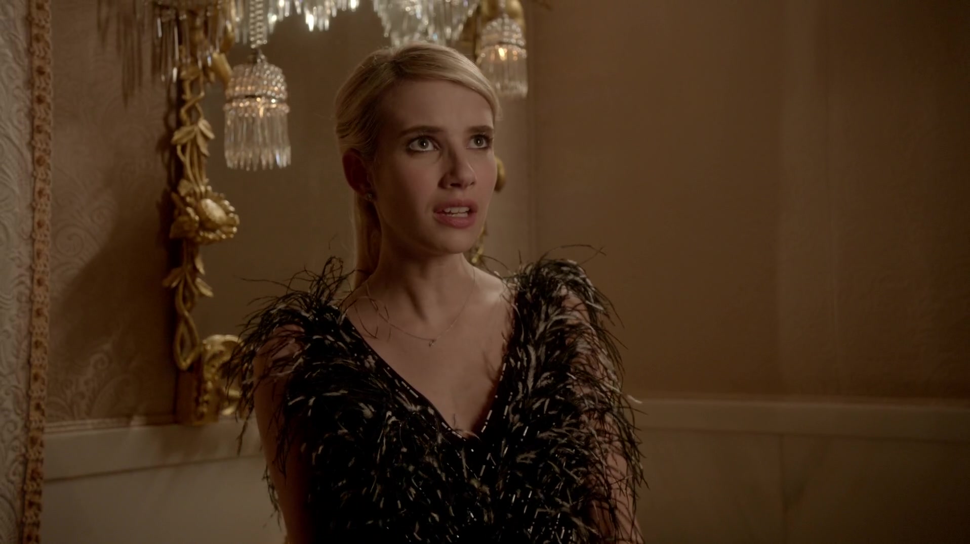 Scream_Queens_2015_S01E10_Thanksgiving_1080p_2999.jpg