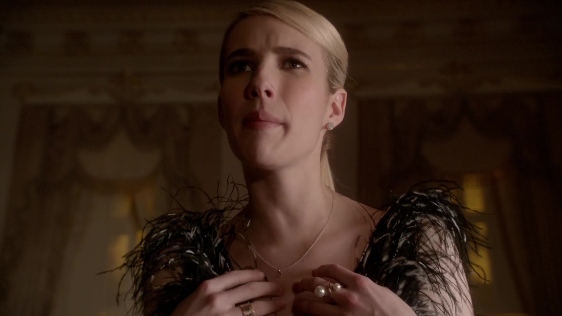 Scream_Queens_2015_S01E10_Thanksgiving_1080p_4977.jpg