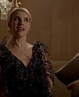 Scream_Queens_2015_S01E10_Thanksgiving_1080p_3100.jpg