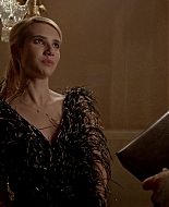 Scream_Queens_2015_S01E10_Thanksgiving_1080p_3102.jpg