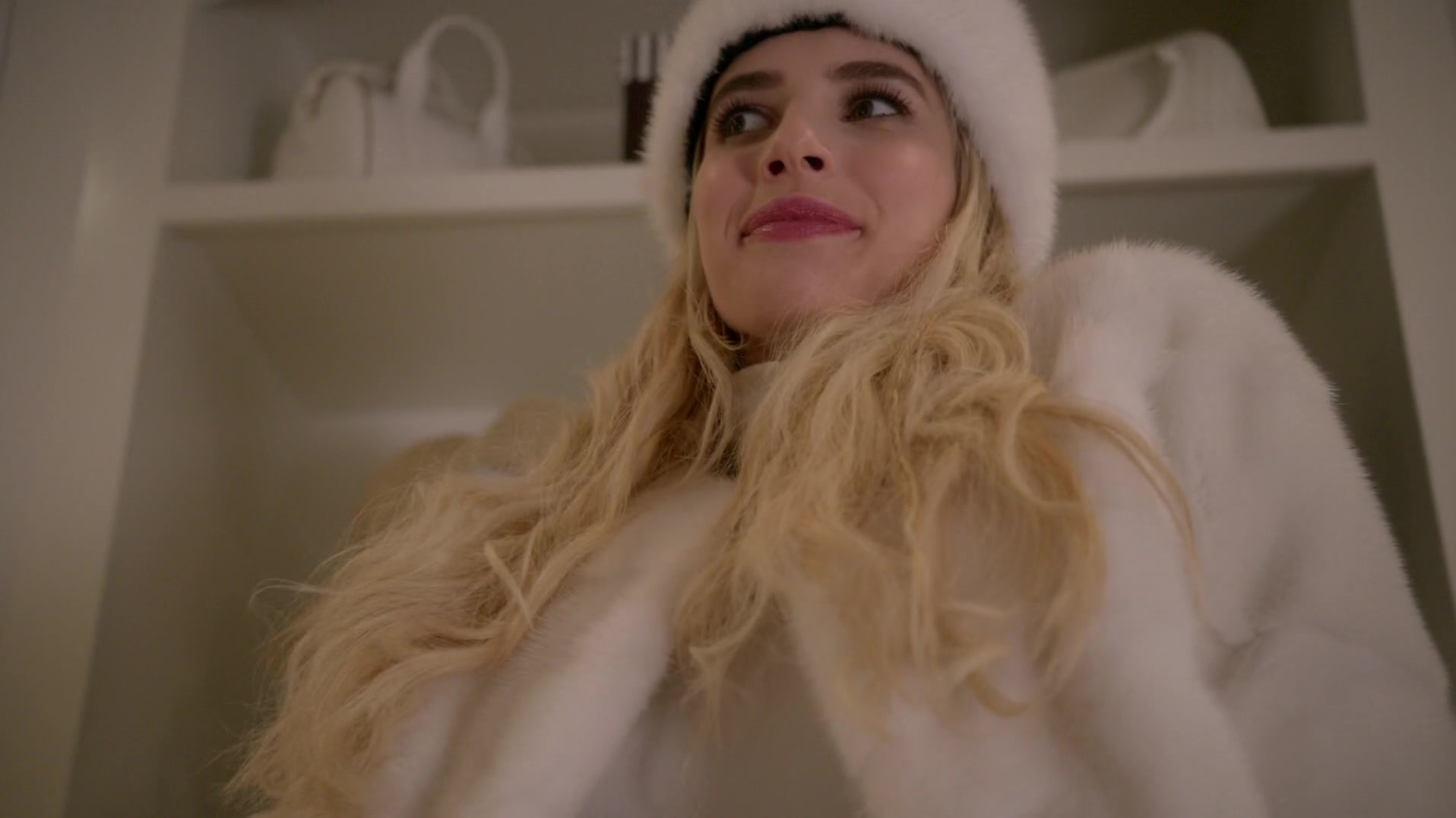 Scream_Queens_2015_S01E11_Black_Friday_1080p__0063.jpg