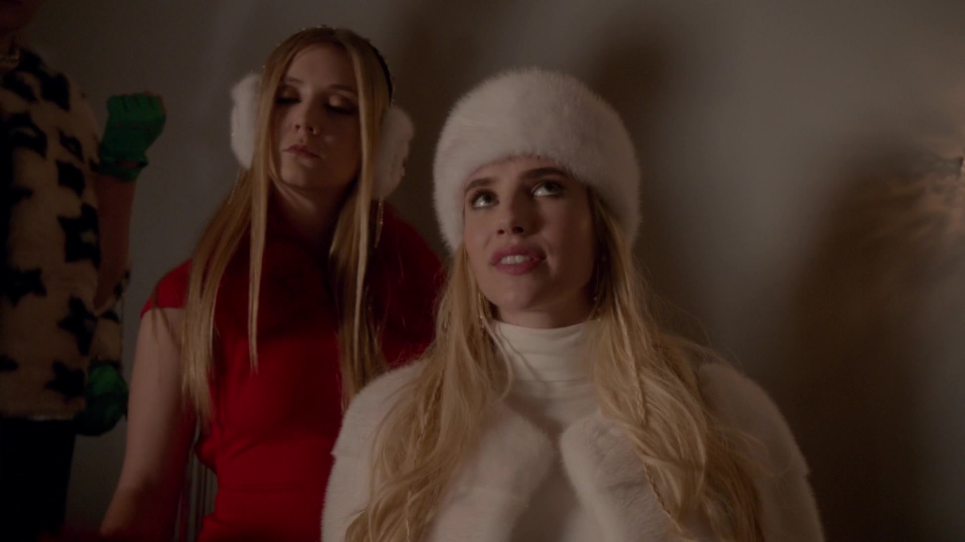 Scream_Queens_2015_S01E11_Black_Friday_1080p__0464.jpg