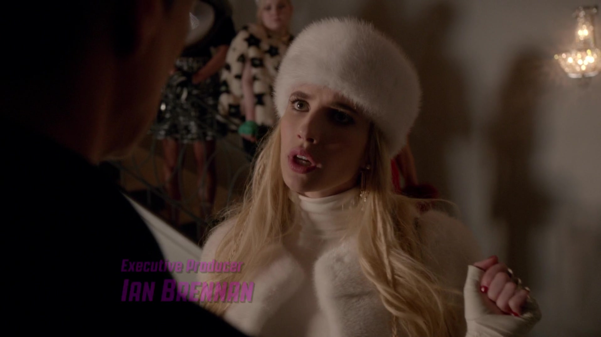 Scream_Queens_2015_S01E11_Black_Friday_1080p__0558.jpg