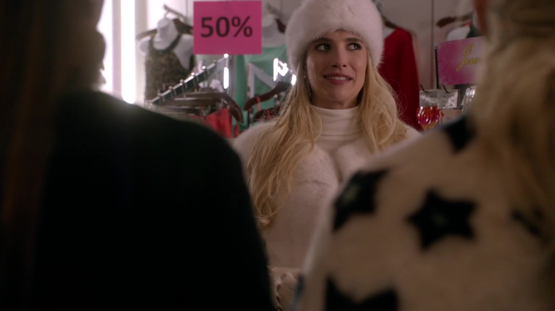 Scream_Queens_2015_S01E11_Black_Friday_1080p__0994.jpg